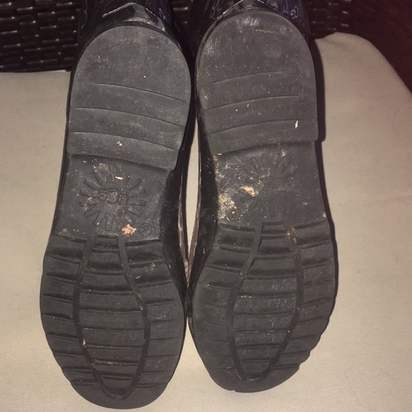 UGG Monogram Logo Rainboots! - Picture 13 of 15